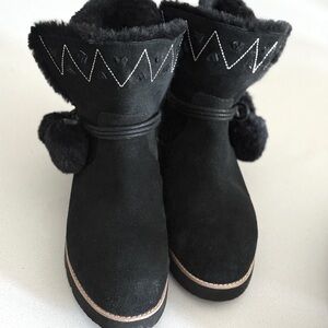 New Jack Rogers Black Vera Suede Fur Lined Waterproof Boots 9M